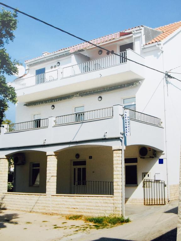 Blue Water Novalja Apartments Экстерьер фото